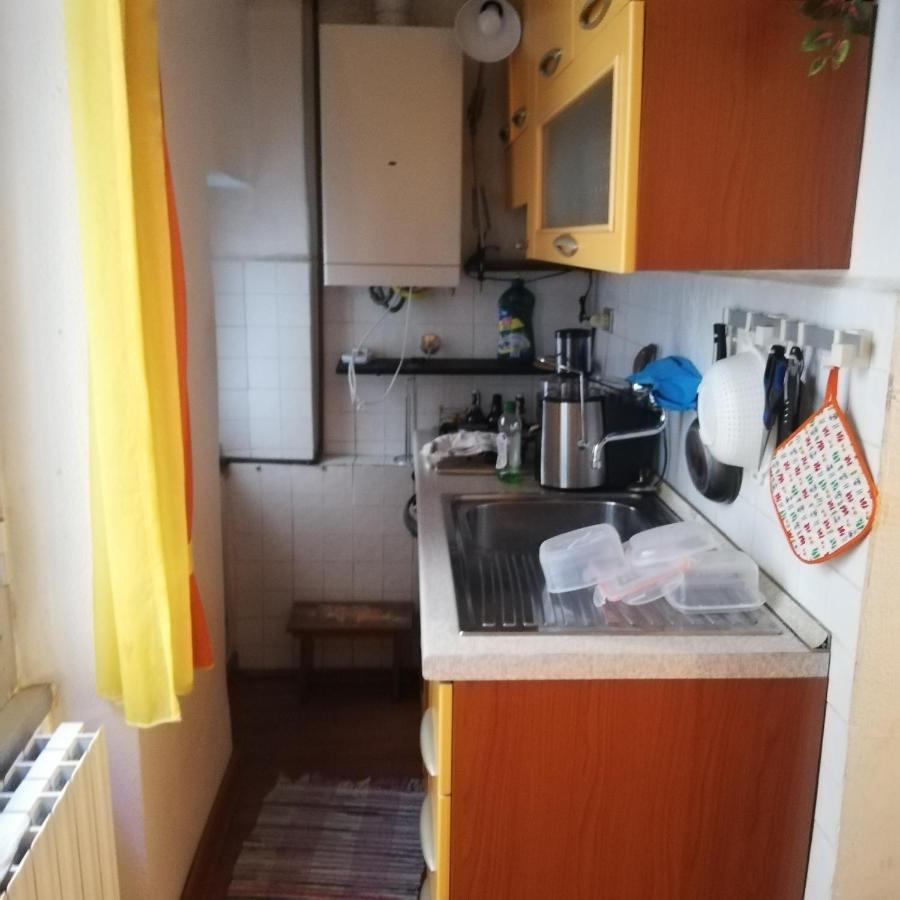 Nirvana Genua Buitenkant foto
