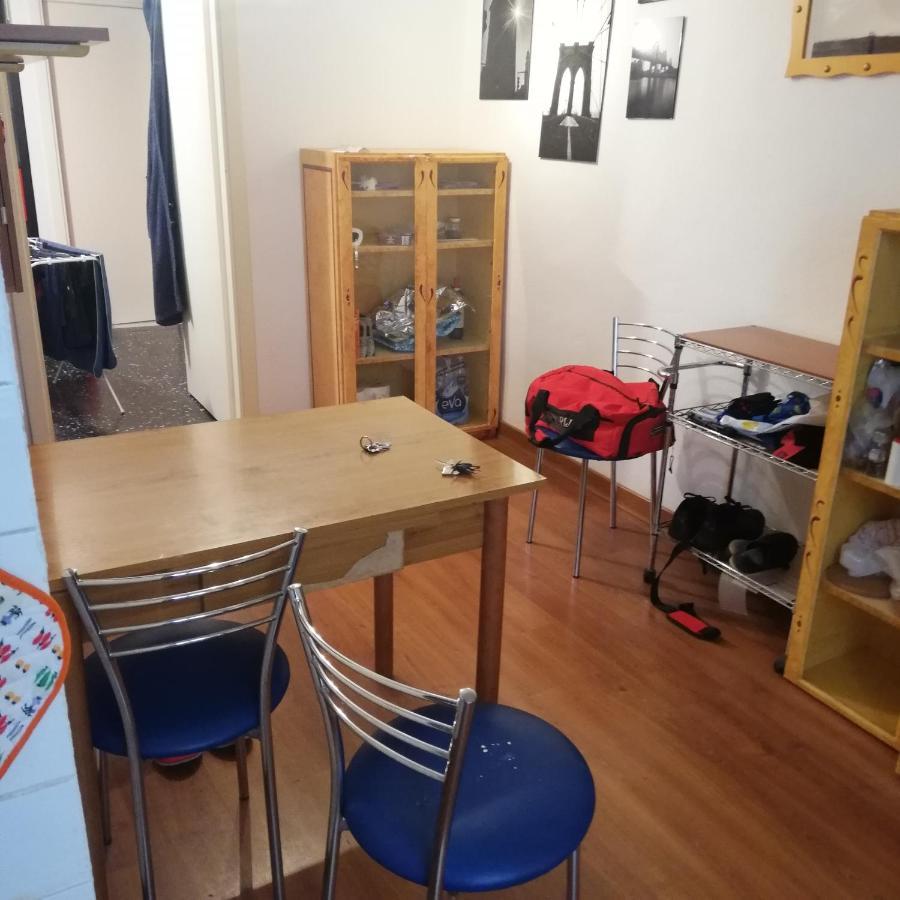 Nirvana Genua Buitenkant foto